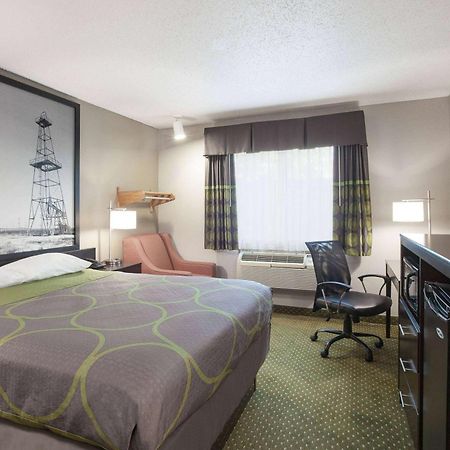 במוטל Super 8 By Wyndham Bedford Dfw Airport West מראה חיצוני תמונה