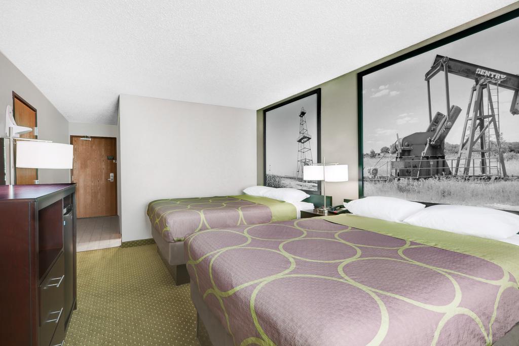 במוטל Super 8 By Wyndham Bedford Dfw Airport West מראה חיצוני תמונה