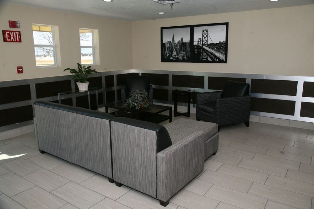 במוטל Super 8 By Wyndham Bedford Dfw Airport West מראה חיצוני תמונה