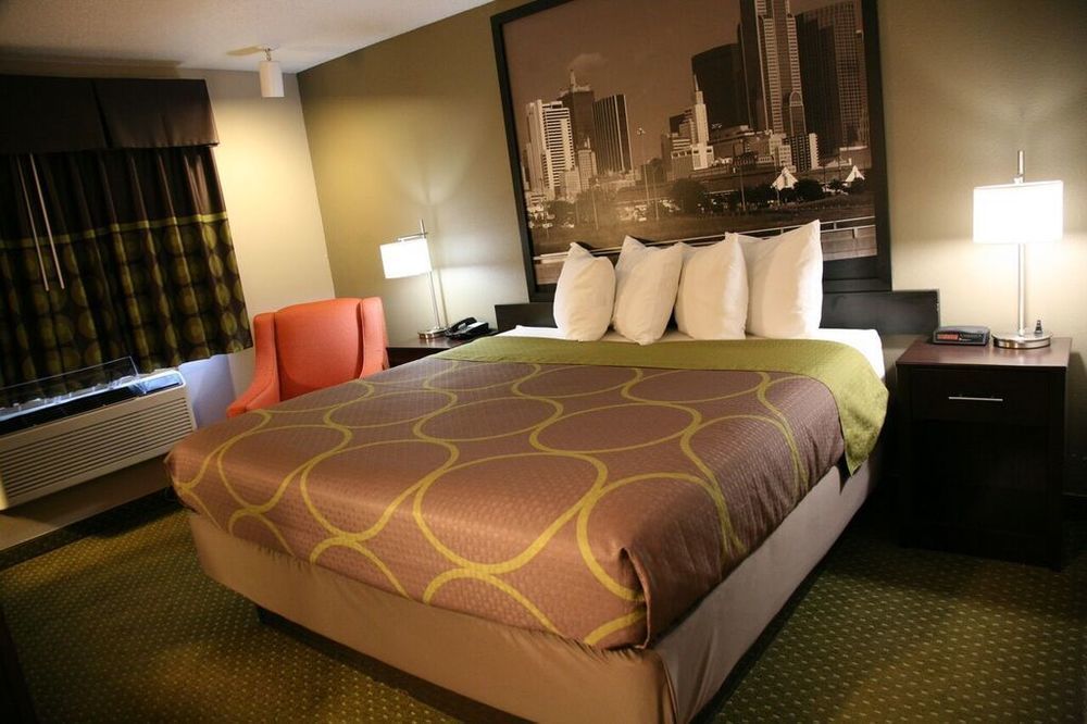 במוטל Super 8 By Wyndham Bedford Dfw Airport West מראה חיצוני תמונה