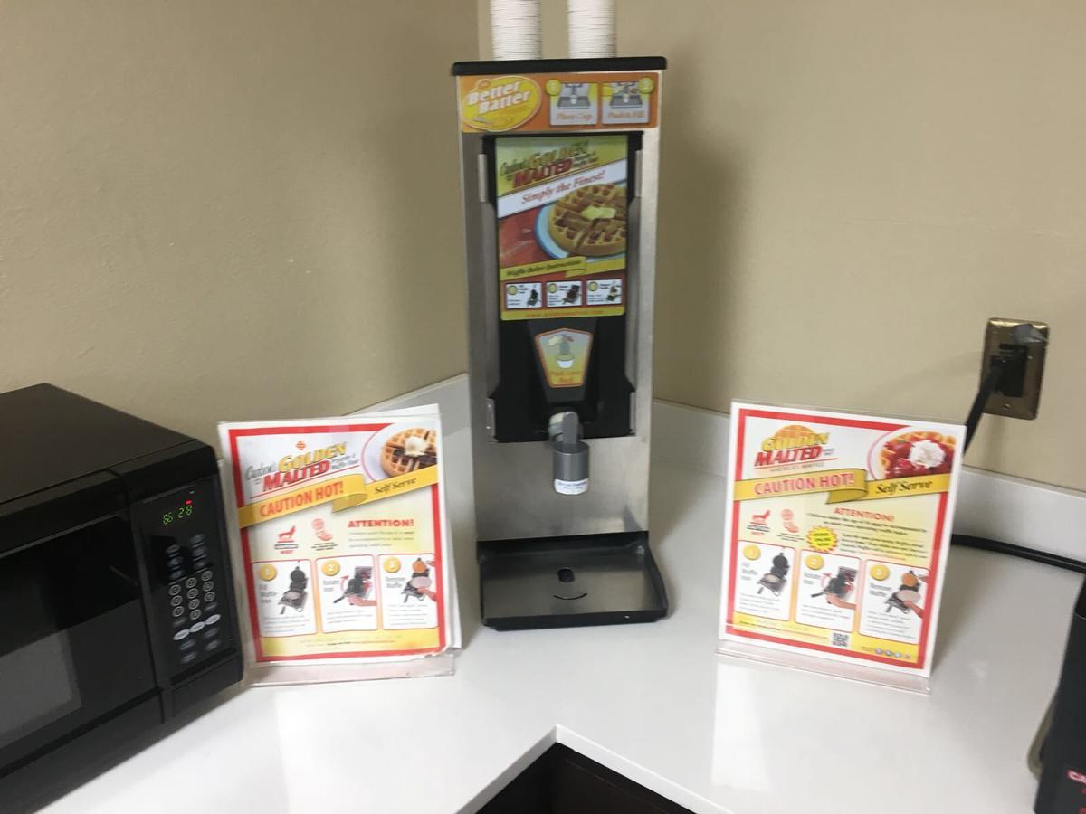 במוטל Super 8 By Wyndham Bedford Dfw Airport West מראה חיצוני תמונה